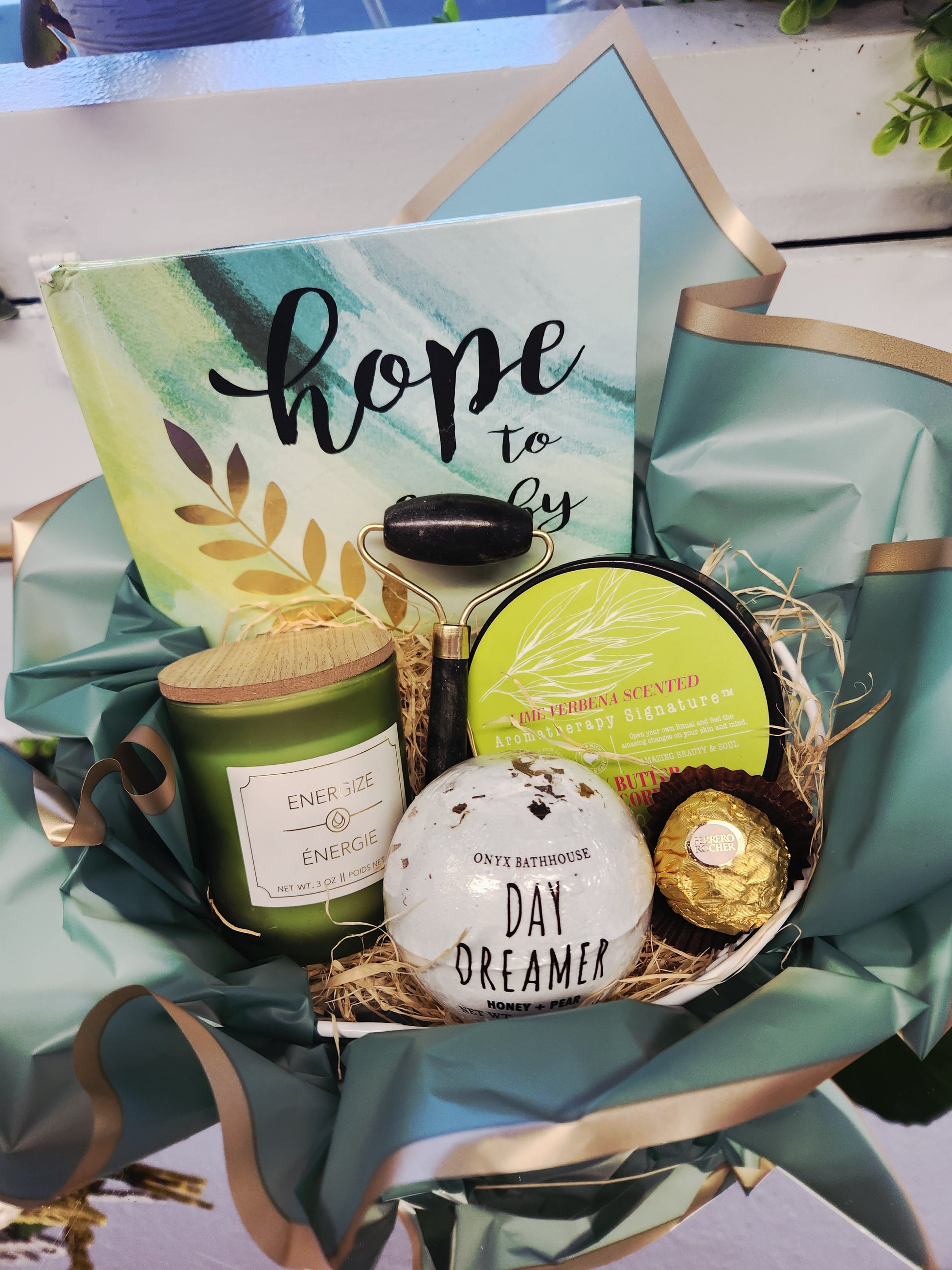 Day Dreamer self care, and empowerment gift basket